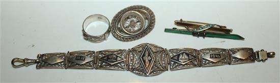 2 bar brooches and silver filigree items